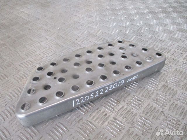 Ступенька нижняя MAN 81615110001