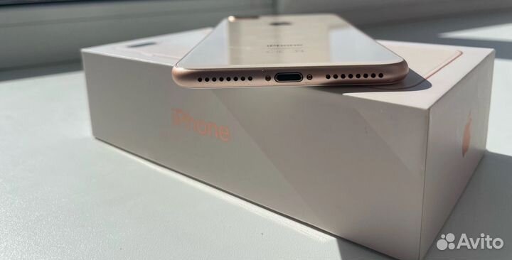 Телефон iPhone 8 plus