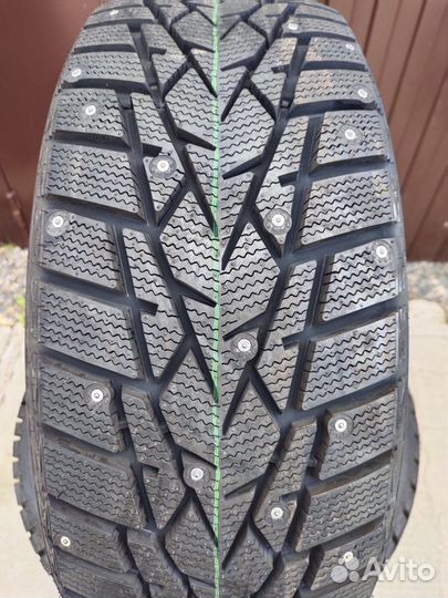 DoubleStar DW01 215/55 R17 94T