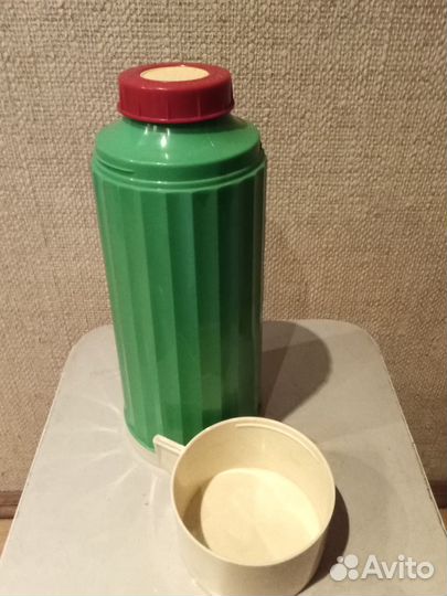 Корпус термоса СССР на 1л без стеклоколбы б/у