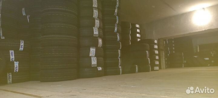 Viatti Strada Asimmetrico V-130 205/55 R16