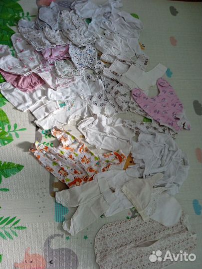 Одежда для новорожденных на девочку пакетом