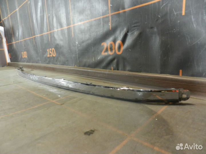 Накладка бампера переднего - Volkswagen Touareg