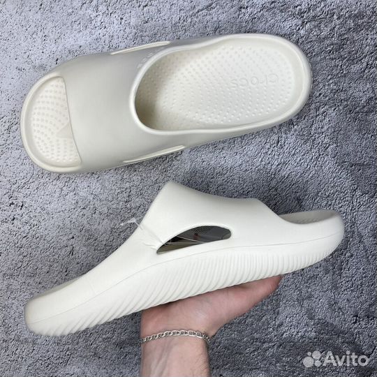 Шлепанцы Crocs Mellow Slide