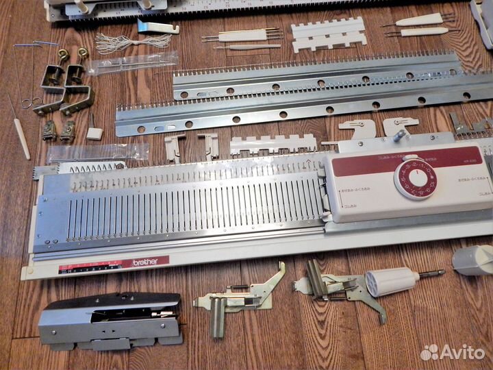 Вязальная машина Нижние фонтуры