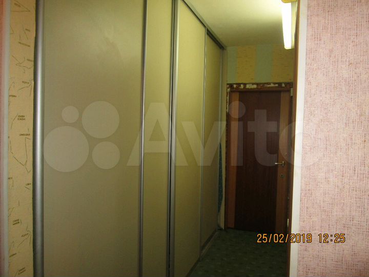2-к. квартира, 55 м², 8/10 эт.