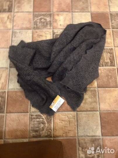 Оренбургский пуховый ажурный шарф