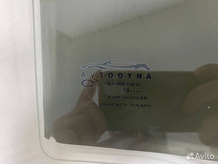 Стекло двери задней правой Daewoo Matiz M100/M150