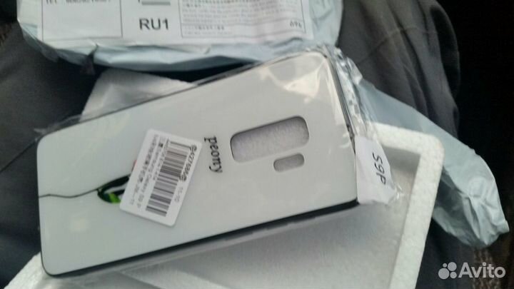 Бампер на самсунг с9+