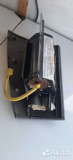 Подушка безопасности пассажира Suzuki Baleno 1