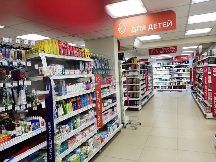 Продам торговое помещение, 300 м²