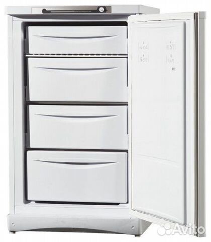 Морозильник Indesit SFR 100