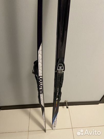 Лыжи беговые коньковые Salomon (+палки, ботинки)