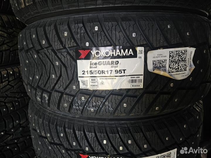 Yokohama IceGuard Stud IG65 215/50 R17 95T