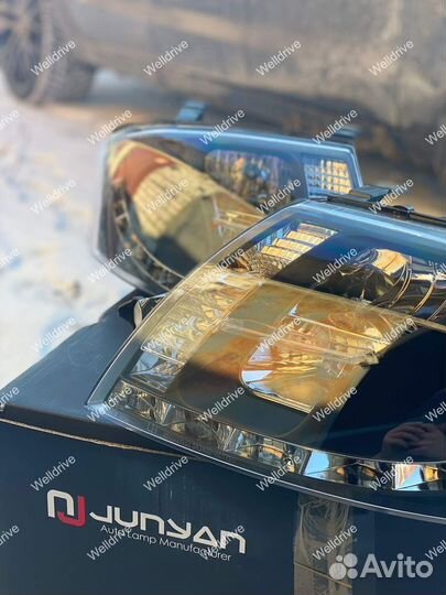 Фары Audi TT 8N 99-05 c дхо галоген черные