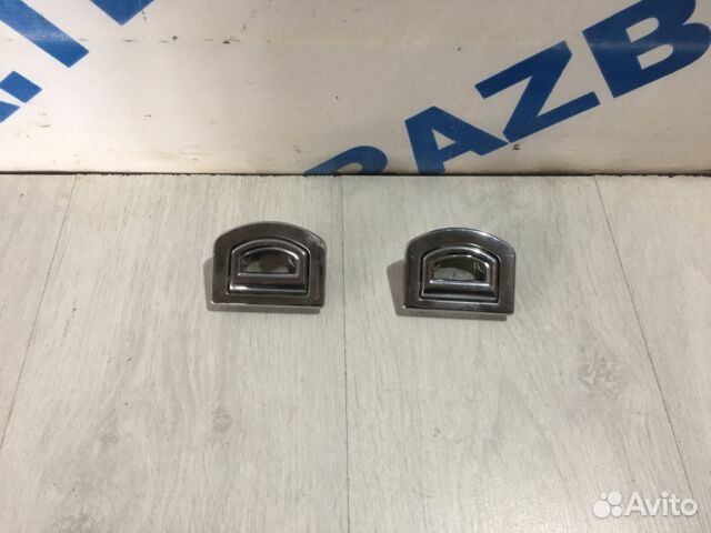 Ручка пола багажника volkswagen touareg I рест. 2