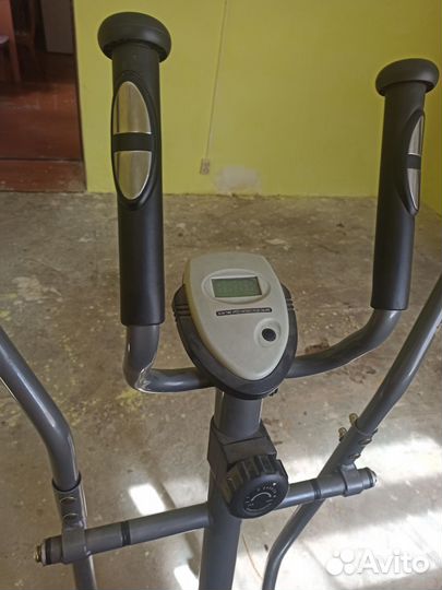 Мини велотренажер для ног и рук