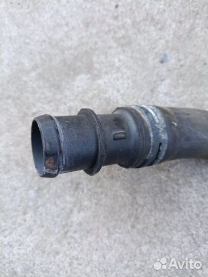 Патрубок охлаждения Audi A4 B9 2.0T 2018