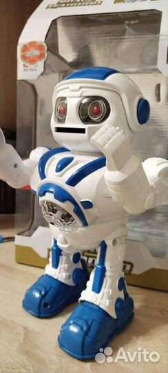 Игрушка робот