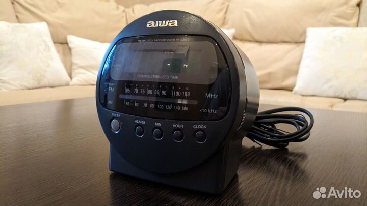Часы-радиоприемник aiwa FR-AQ65V (Япония)