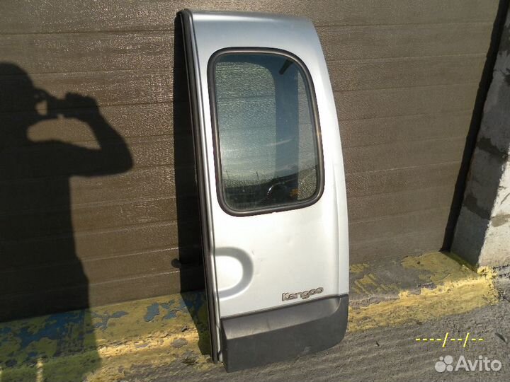 Дверь багажника правая Renault Kangoo сборе