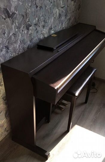 Цифровое пианино yamaha clavinova