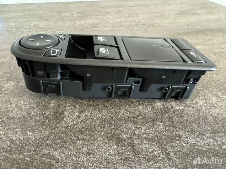 Модуль двери водителя на автомобиль datsun