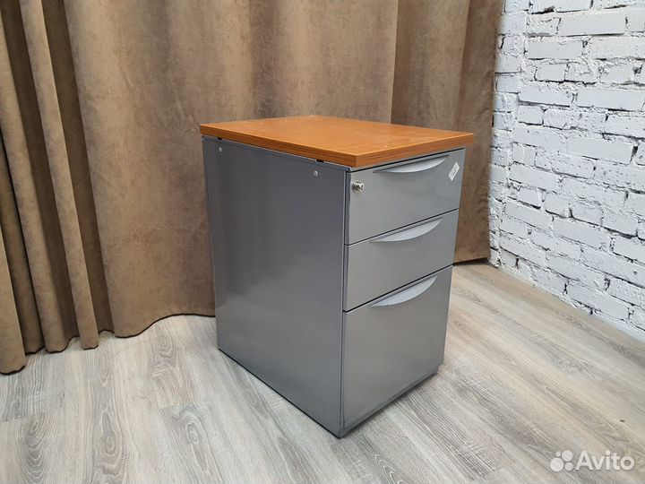 Тумба подкатная