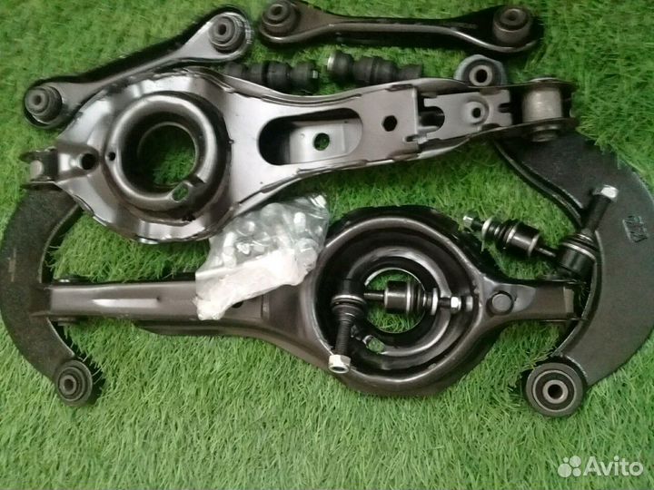 Задние рычаги Mazda 3BK 3BL 5CR комплект
