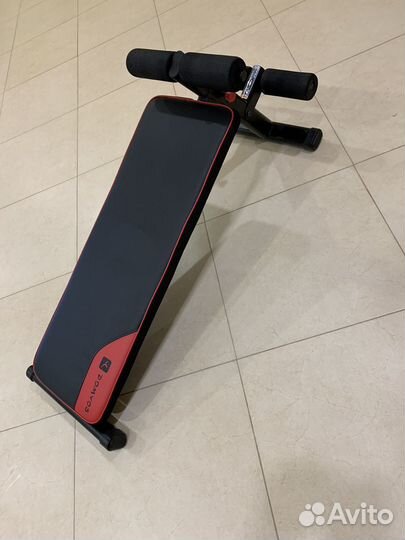 Скамья спортивная для преса Domyos 100 складная