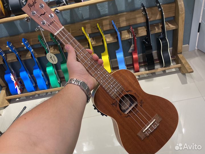 Flight Duc323 Электроукулеле