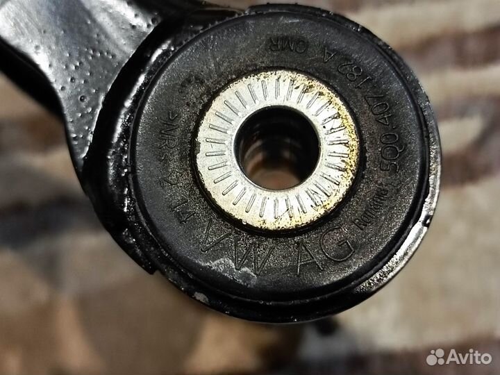 Новый передний правый рычаг VW Tiguan 2 оригинал