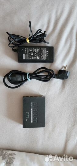 Инжектор Planet POE-400 + б/п