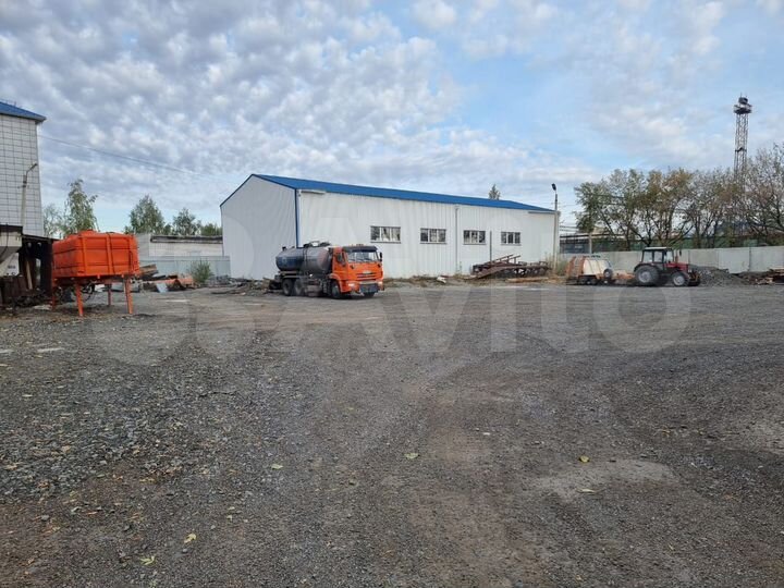 Продается база В центре Тюмени 36 соток земли, 4 т