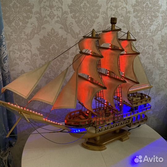 Корабль - фрегат, ручной работы