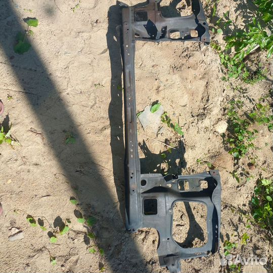 Передняя панель Тойота Хайлюкс