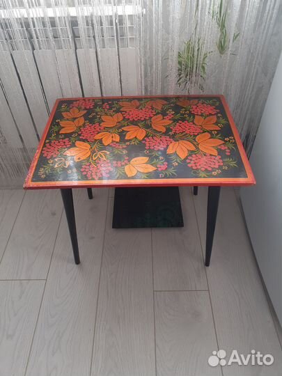 Продам детский стол