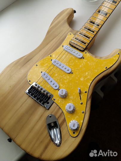 Электро гитара