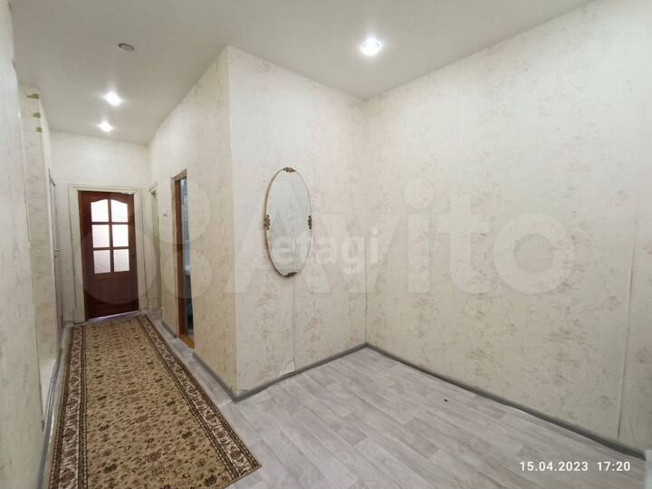 2-к. квартира, 60,5 м², 1/2 эт.