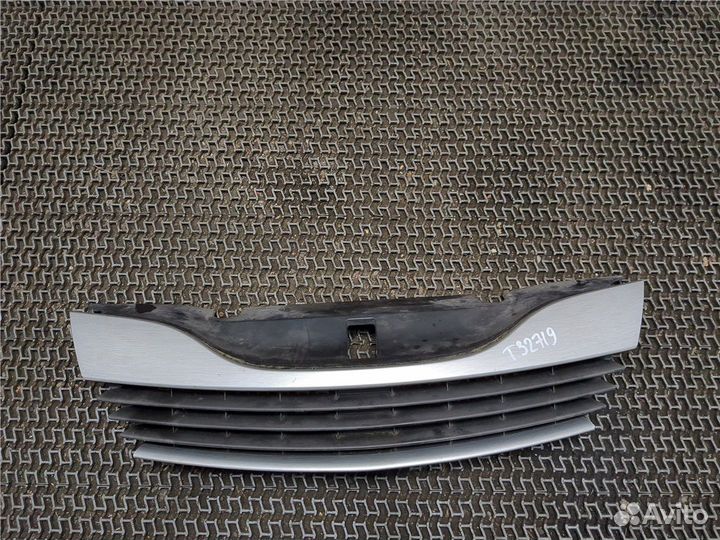 Решетка радиатора Renault Laguna 2, 2003