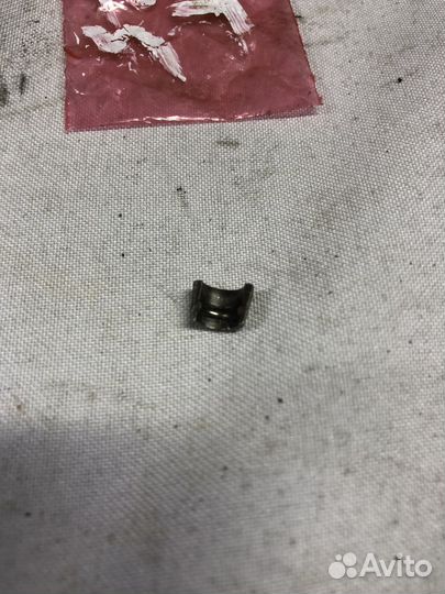 Сухарь клапана Yamaha, 4G0-12118-00-00