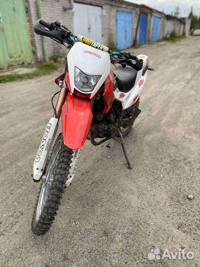 TTR 250R