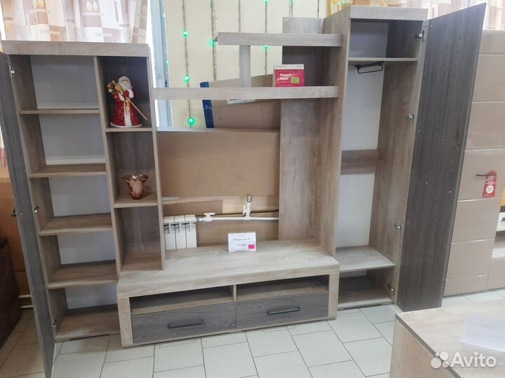 Гостиные и стенки