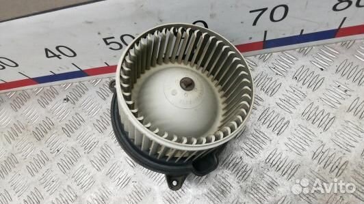 Моторчик печки nissan navara D40 (DEA13KK01)