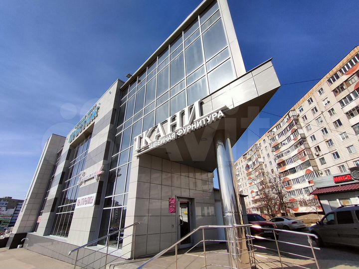Сдам торговое помещение, 192 м²