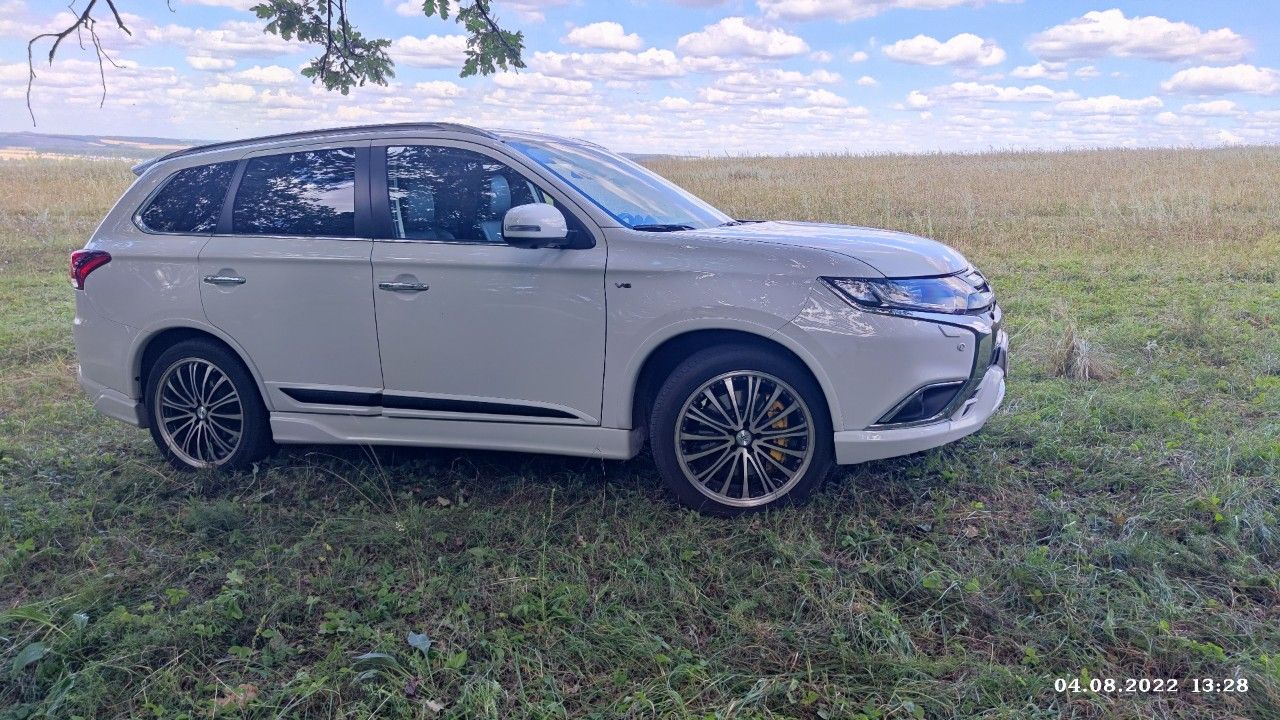 Mitsubishi Outlander: фото владельца
