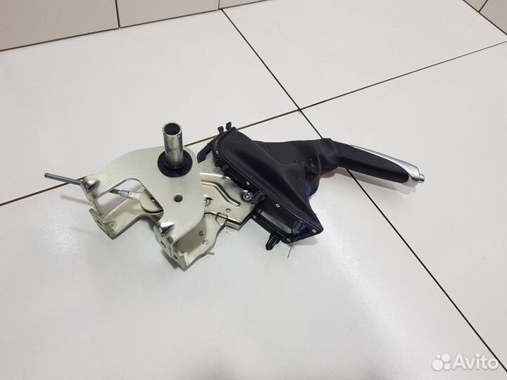 Рычаг стояночного тормоза (Zotye T600)