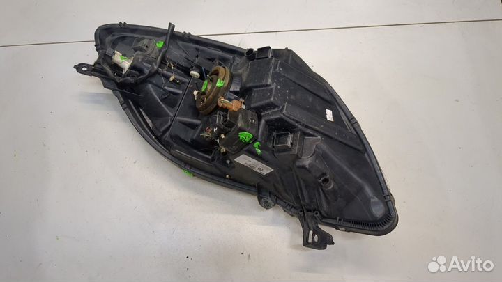 Фара (передняя) Toyota Yaris, 2008