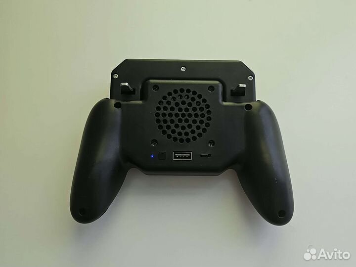 Геймпад джойстик с охлаждением для телефона pubg