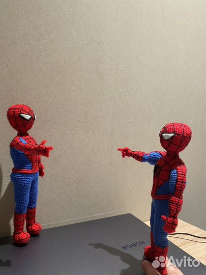 Человек паук игрушка вязанная ручной работы